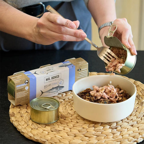 Mr. Bones Fresh Topper – Atlantische Kogeltonijn – 100% natuurlijke, sappige maaltijdverrijker voor honden, rijke bron van omega-3 en perfect als smakelijke toevoeging aan brokken, natvoer of BARF-maaltijden