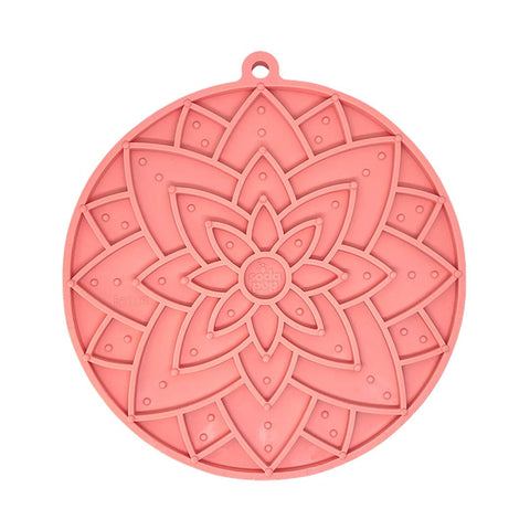 SodaPup Licking eMat with Suction Cups - Lotus Flower - Pastel Roze - Puppy Village.nl