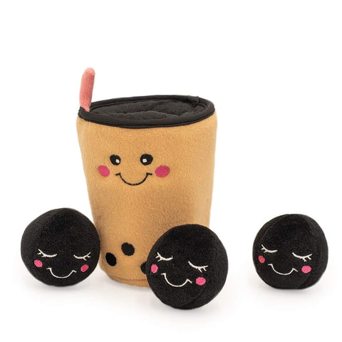 ZippyPaws Zippy Burrow Boba Milk Tea – interactief snuffel- en verstopspeelgoed voor honden, pluche bubble tea beker met drie zachte, piepende tapioca-balletjes