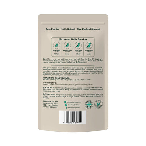 Achterkant verpakking van Hackney Dog House Groenlipmossel – hondensupplement met groenlipmossel, ingrediënten en voedingsinformatie zichtbaar