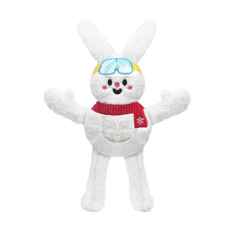 HugSmart Snow Paws Snow Bunny – pluche hondenspeeltje in de vorm van een sneeuwwit konijn met rode sjaal, blauwe skibril en ingebouwde pieper