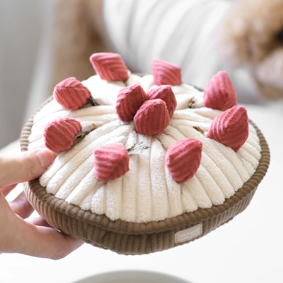 Lambwolf Collective Berry Pie