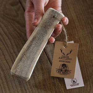 Detail van Mr. Bones Hertengewei (Gesplitst) maat M – natuurlijke hondensnack met merg voor gebitsverzorging