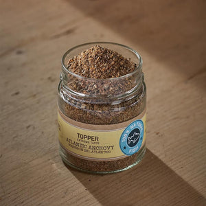 Mr. Bones Topper – Atlantische Ansjovis: 100% natuurlijke maaltijdverrijker voor honden, rijk aan omega-3 vetzuren en eiwitten in glazen potje met houten lepeltje