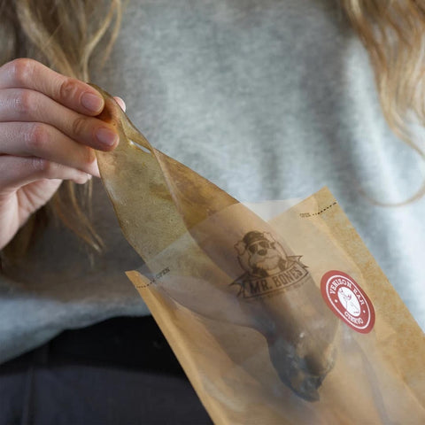 Mr. Bones Hertenoor M/L – 1 stuk 100% natuurlijk luchtgedroogd hertenoor, eiwitrijke kauwsnack voor honden