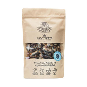 Mr. Bones Raw Treats Atlantische Ansjovis  – 100% natuurlijke, eiwitrijke en omega-3 rijke vissnack voor honden, ideaal als beloning of trainingssnack voor gevoelige honden (400 gram)