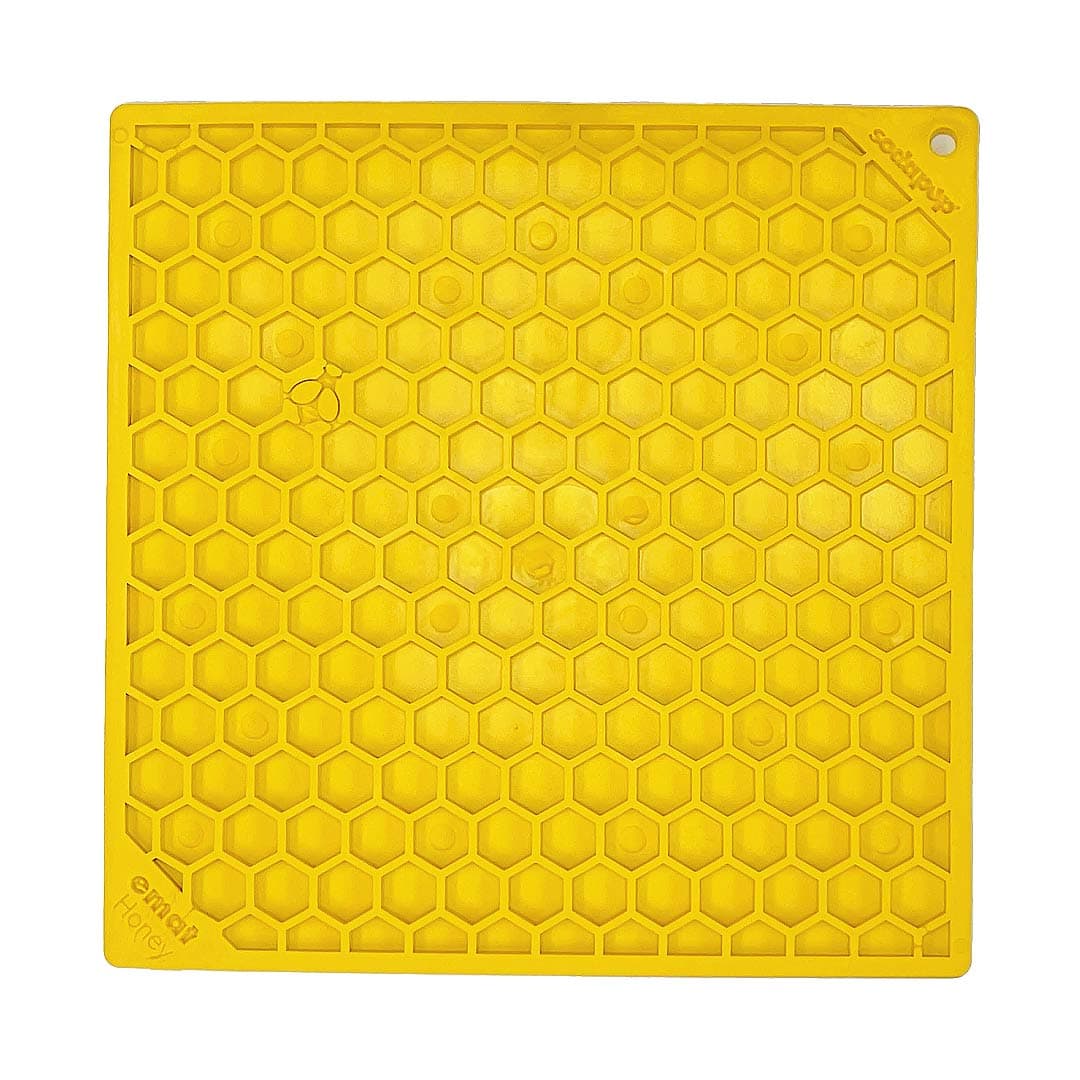 SodaPup Licking eMat - Honeycomb Design - Puppy Village.nl