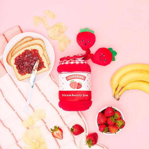 ZippyPaws Bungee Burrow interactief hondenspeelgoed en intelligentiespel – aardbeienjam pot met elastisch bungeekoord & Strawberry Miniz knuffels met piepers